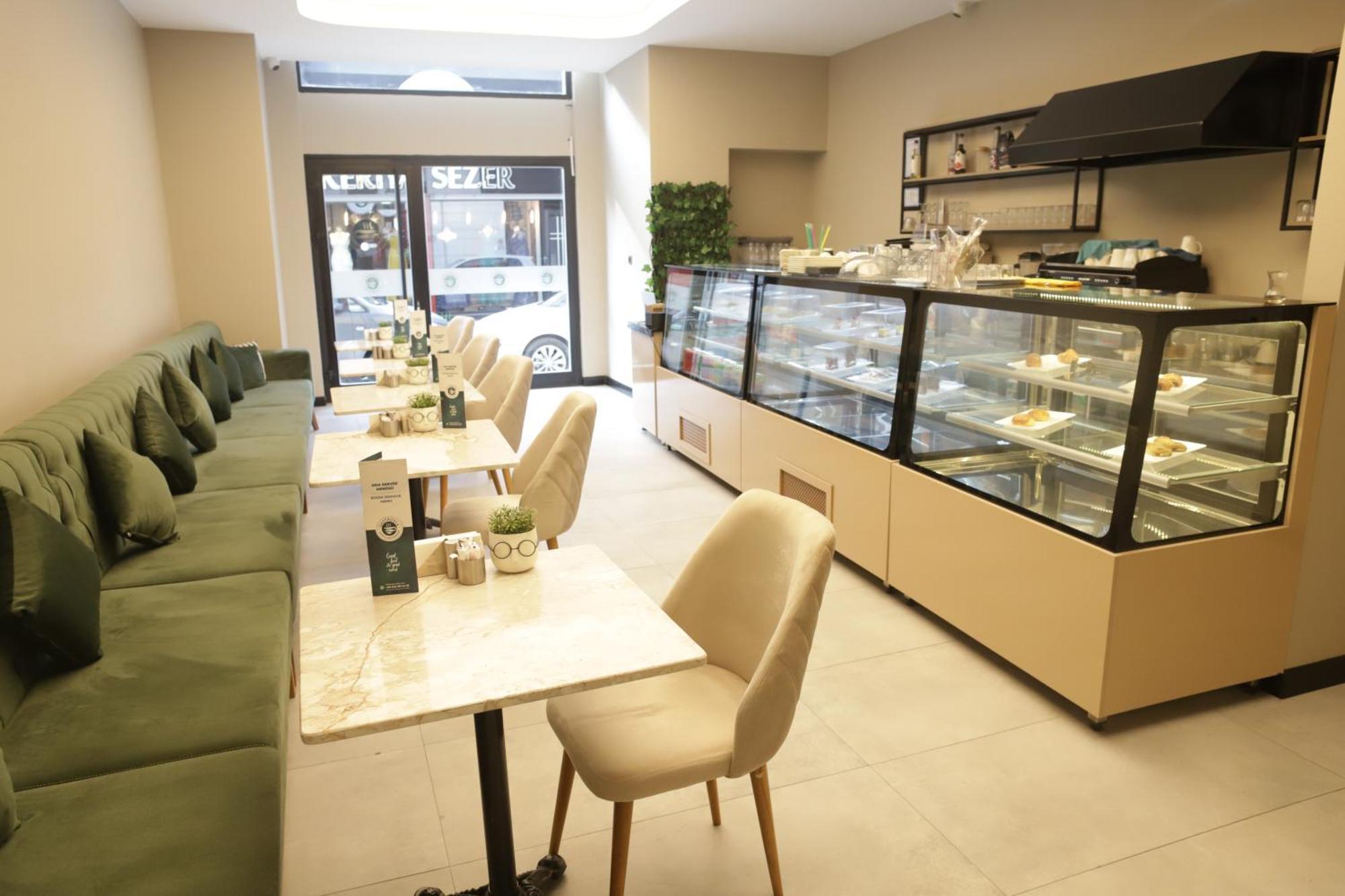 Hotel Myway Deluxe Alsancak Smirne Esterno foto