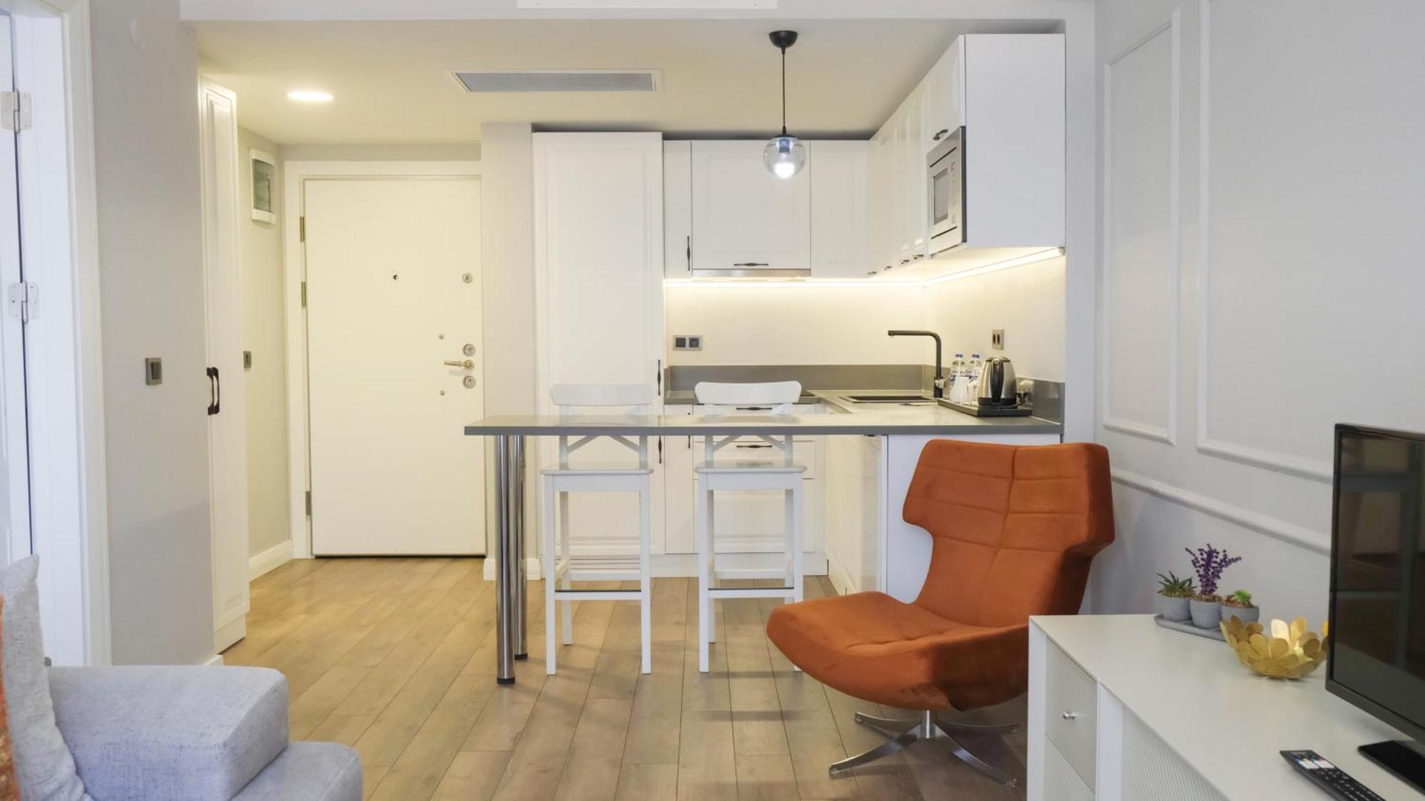 Hotel Myway Deluxe Alsancak Smirne Esterno foto