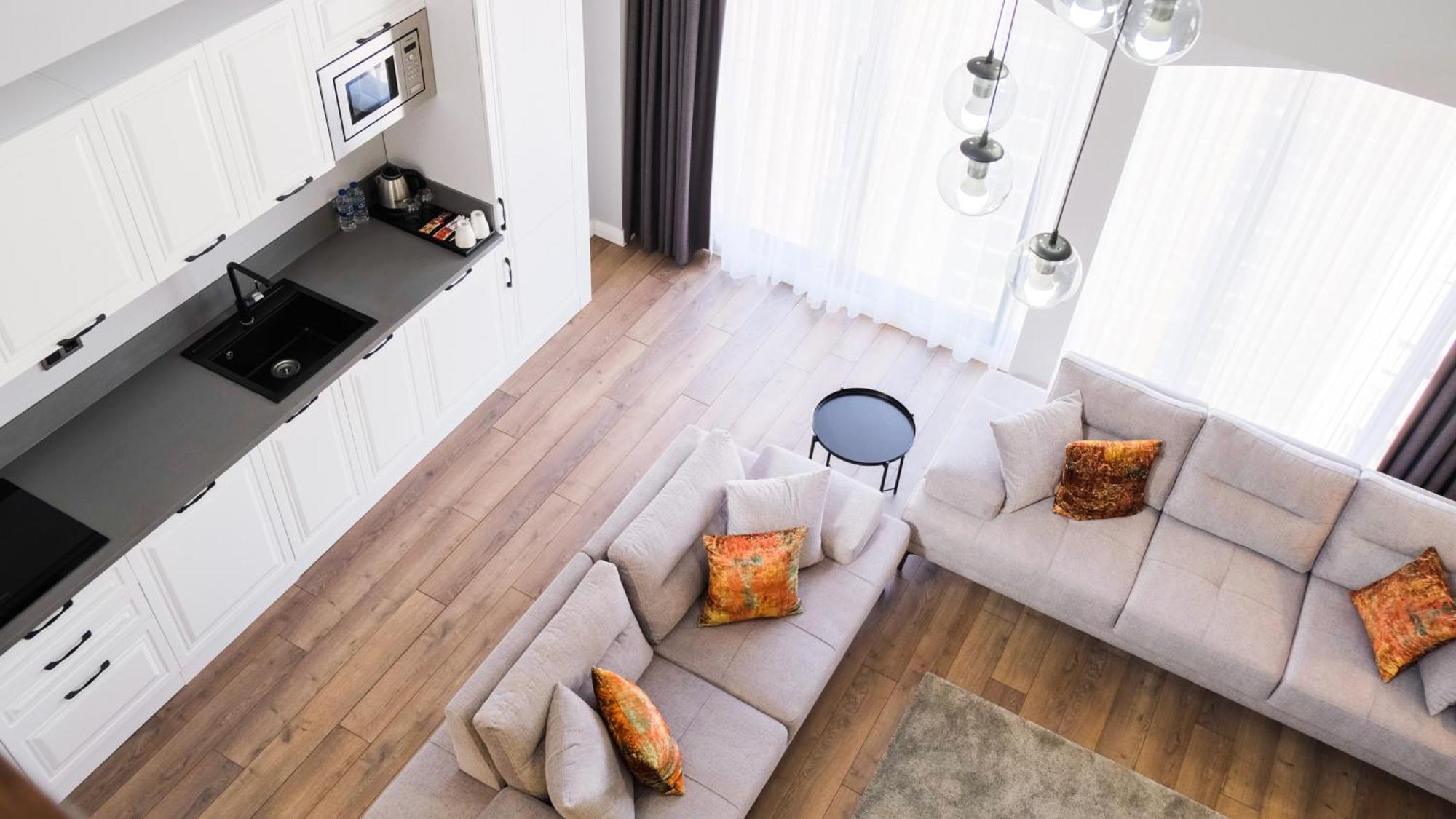 Hotel Myway Deluxe Alsancak Smirne Esterno foto