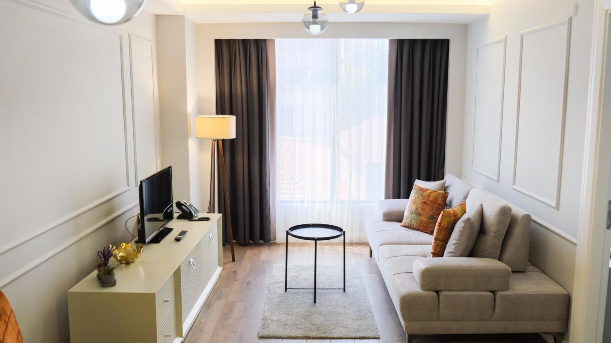 Hotel Myway Deluxe Alsancak Smirne Esterno foto