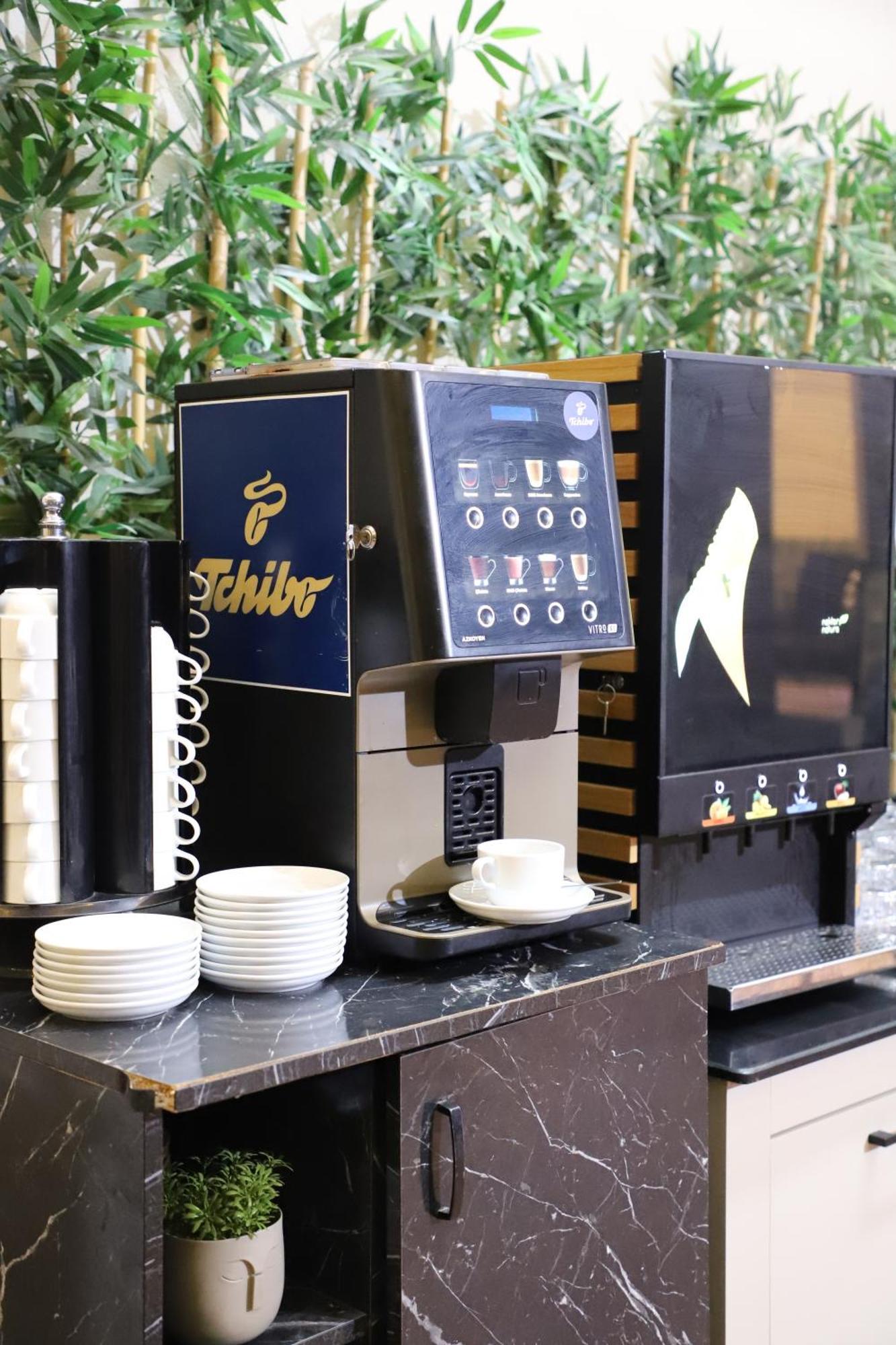 Hotel Myway Deluxe Alsancak Smirne Esterno foto