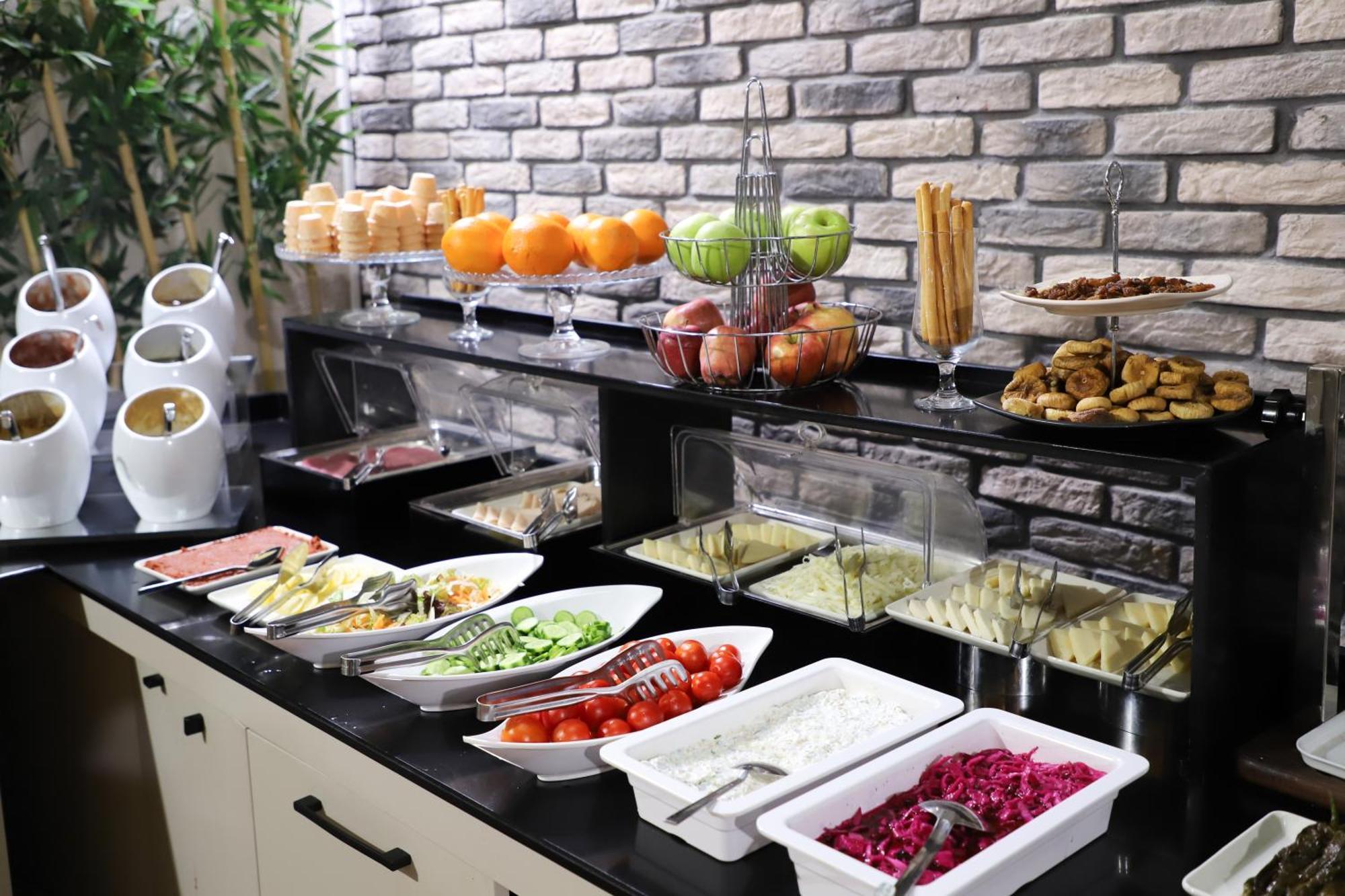 Hotel Myway Deluxe Alsancak Smirne Esterno foto